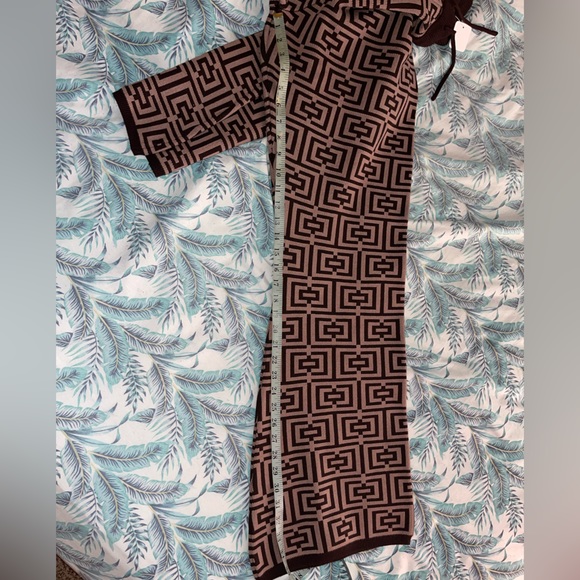 Cropped Sweater and Pant Set - Picture 6 of 9